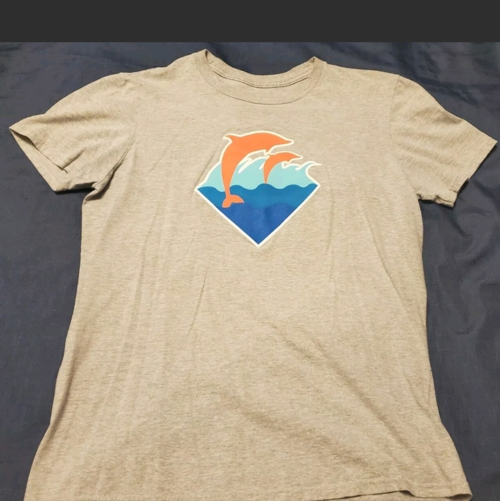Pink Dolphin Waves Logo T-Shirt Gray Mens Medium Pre-owned